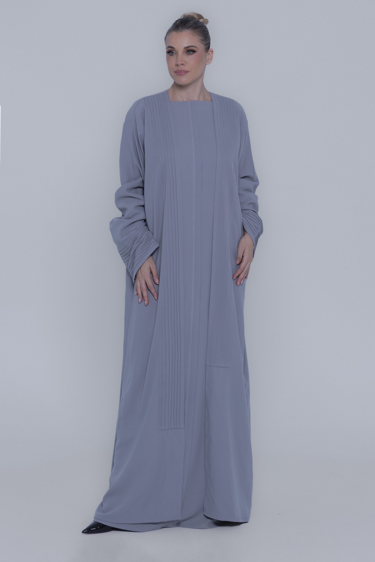 Lubna Abaya - Image 4
